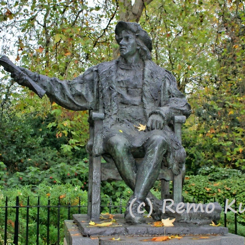 London, Memorial, near Victoria Station, Embassy area